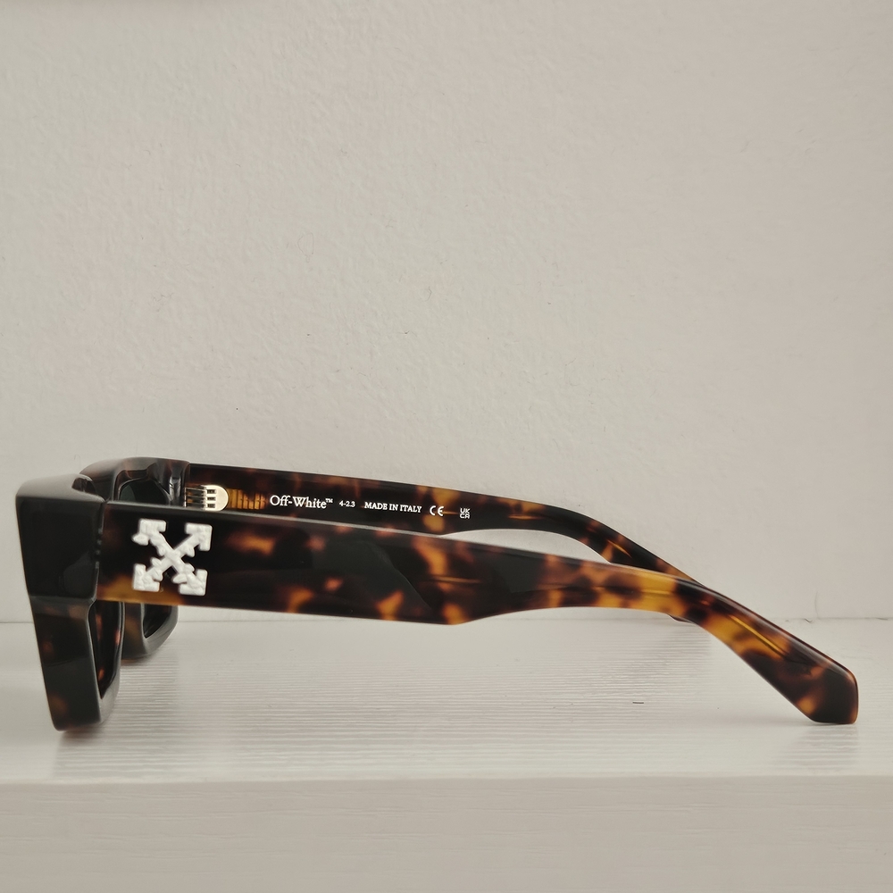 Authentic Off-White™ Rectangular Tortoiseshell Sunglasses - Picture 3 of 7